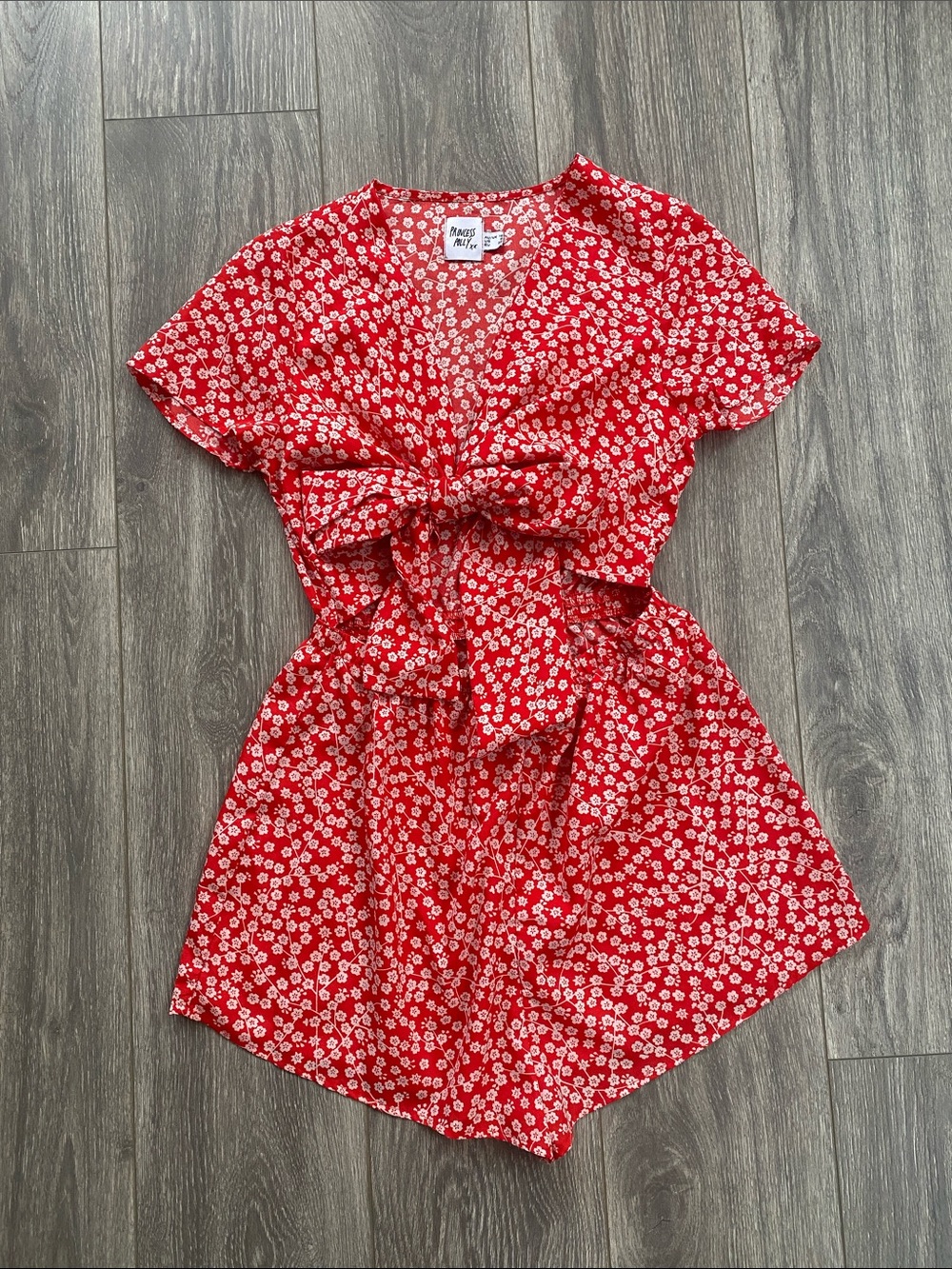 Princess Polly - Red Floral Tie-Front Romper - Size 6